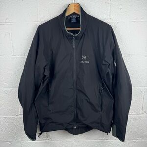 Arc’teryx Windstopper Softshell Jacket Men’s Large Black Lightweight Tech Shell